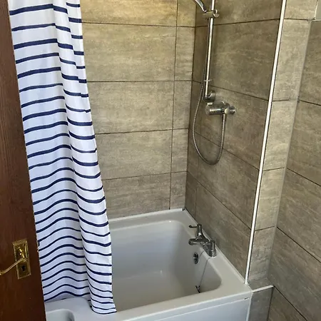 بيت ضيافة Coastal Place سكرابورو