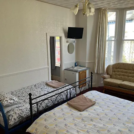 Coastal Place بيت ضيافة *