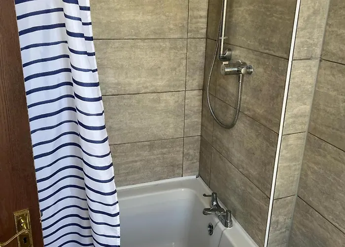 بيت ضيافة Coastal Place سكرابورو